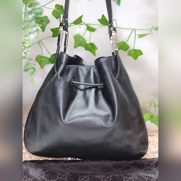 Authentic Gucci Shoulder Tote Drawstring Black Leather Bag W/ Dust Bag - Picture 5 of 17